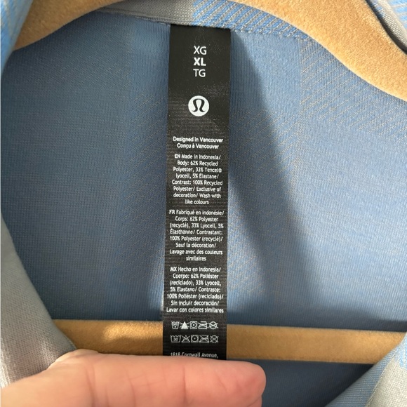 Lululemon Athletica Blue and Gray Checkered Men's Shirt - Picture 2 of 5